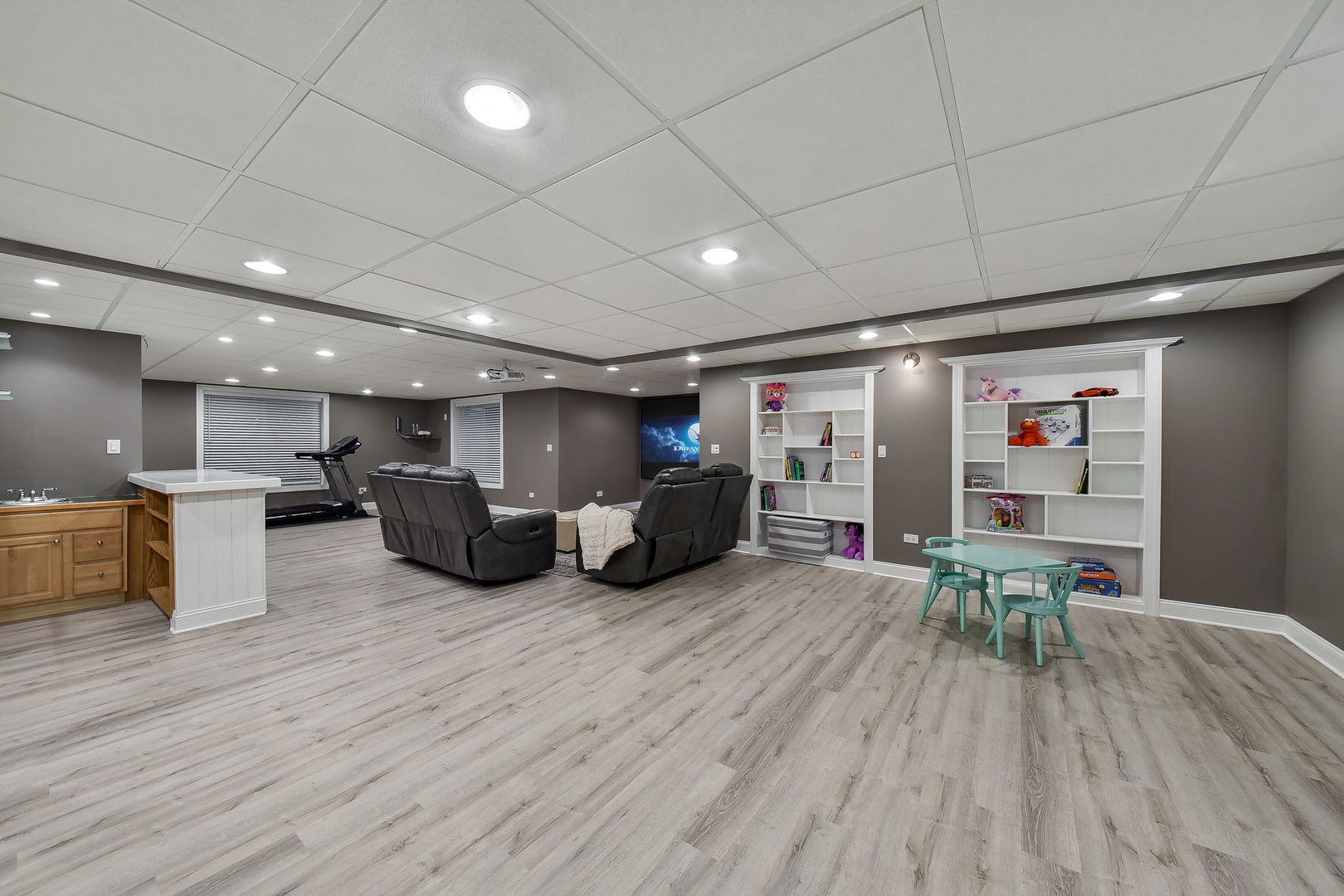 5S545 Eugenia Drive Naperville, IL 60540 - Photo 37 of 43