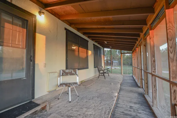 $989,000 | 482 Wingert Road, Junction, TX 76849