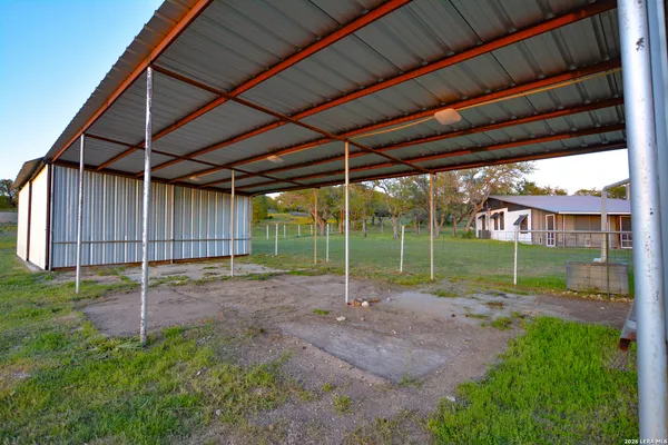 $989,000 | 482 Wingert Road, Junction, TX 76849