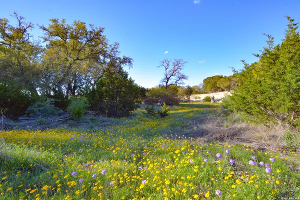 $989,000 | 482 Wingert Road, Junction, TX 76849