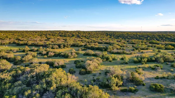 $989,000 | 482 Wingert Road, Junction, TX 76849
