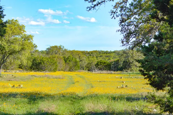 $989,000 | 482 Wingert Road, Junction, TX 76849