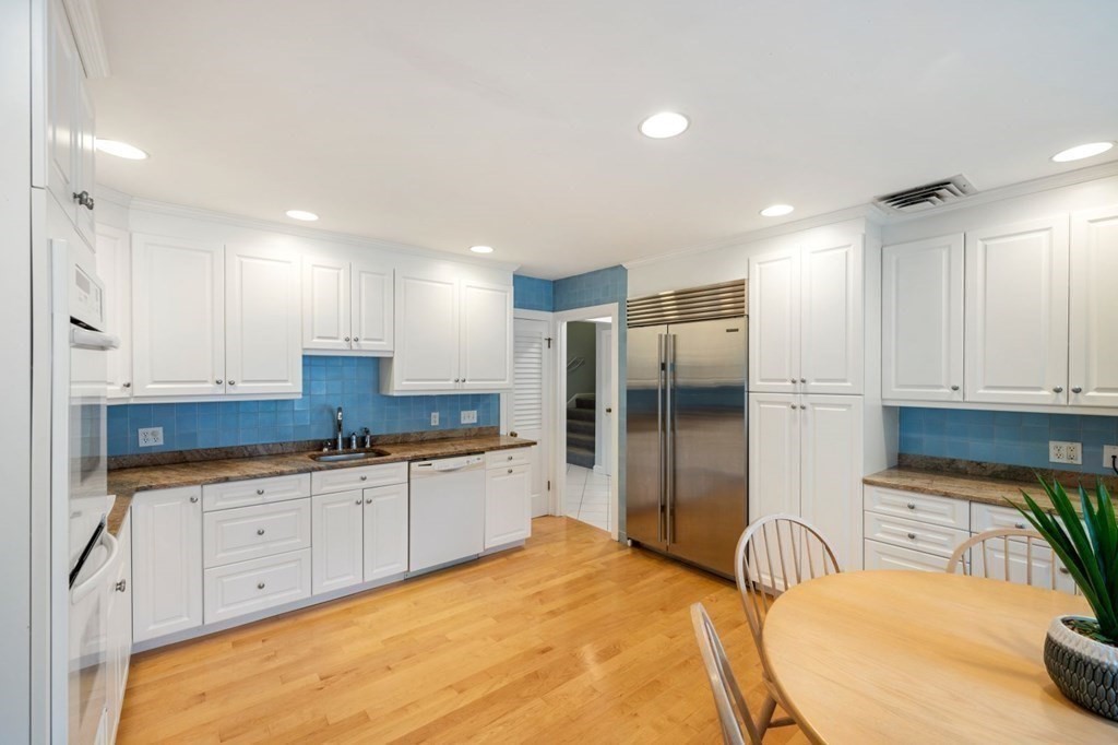 93 Sevland Road Newton, MA 02459 - Photo 13 of 28