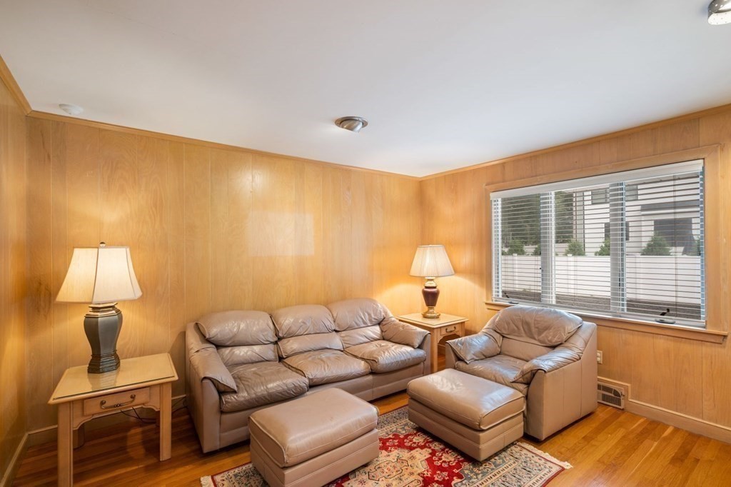 93 Sevland Road Newton, MA 02459 - Photo 15 of 28
