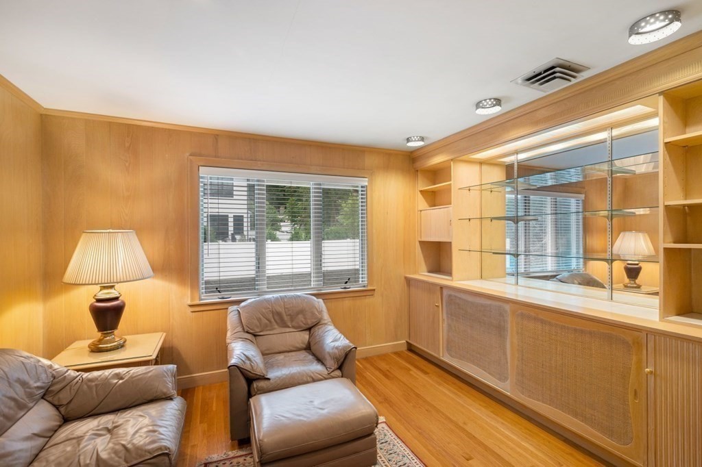 93 Sevland Road Newton, MA 02459 - Photo 16 of 28