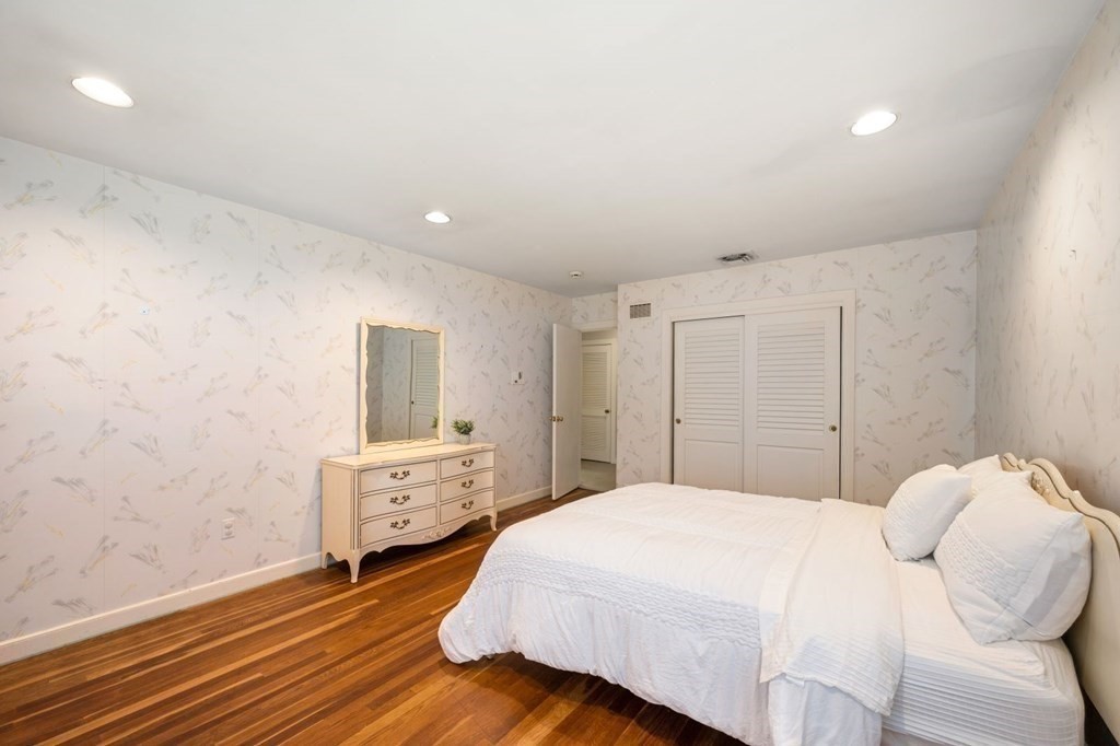 93 Sevland Road Newton, MA 02459 - Photo 20 of 28