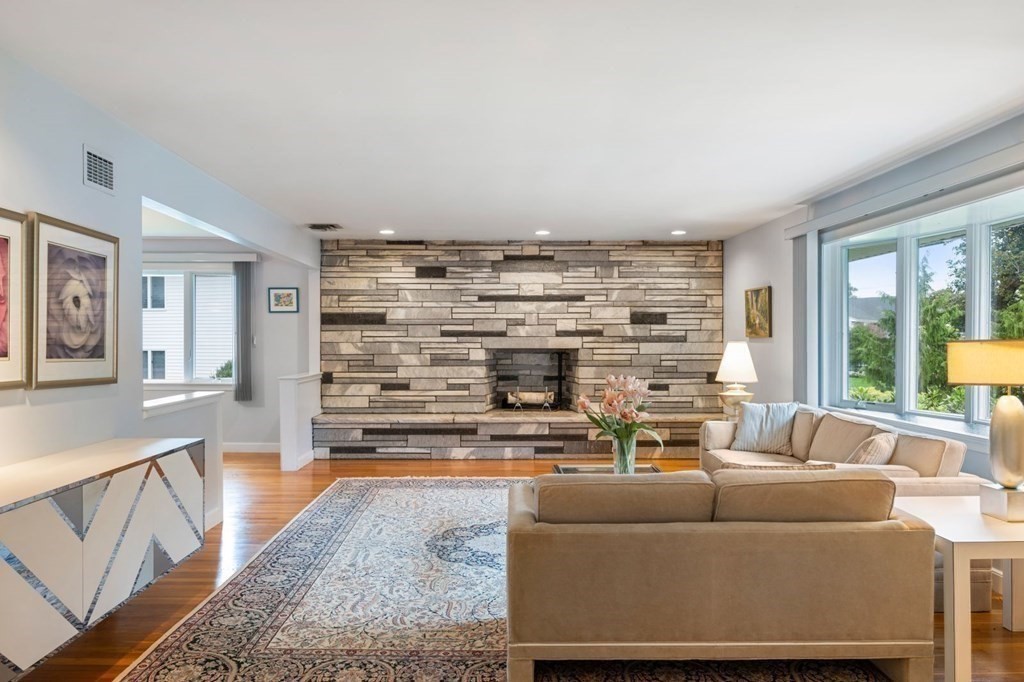 93 Sevland Road Newton, MA 02459 - Photo 3 of 28