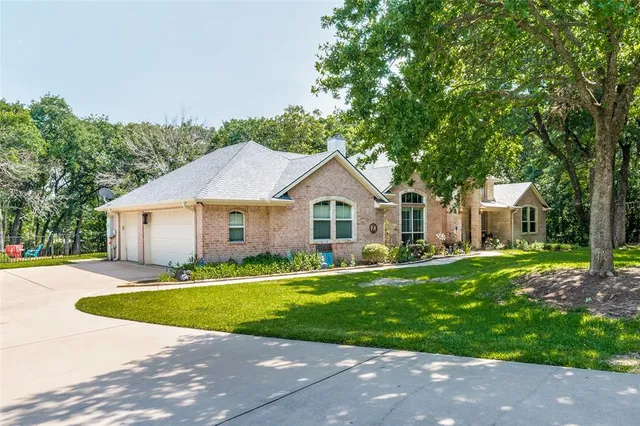 $769,500 | 4401 Oak Shores Circle, Cross Roads, TX 76227