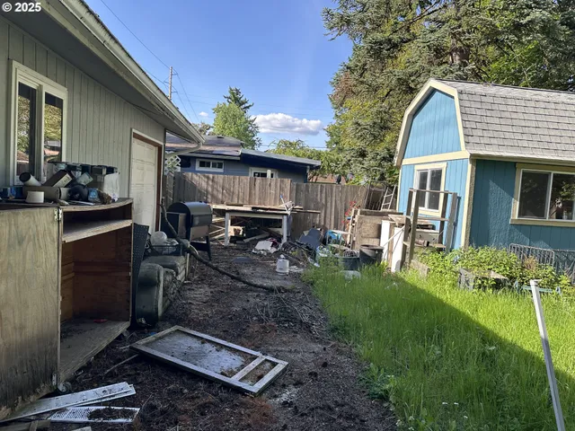 $300,000 | 2126 Southeast 162nd Avenue, Portland, OR 97233