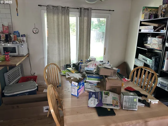 $300,000 | 2126 Southeast 162nd Avenue, Portland, OR 97233