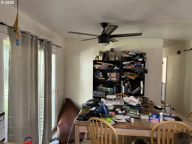 $300,000 | 2126 Southeast 162nd Avenue, Portland, OR 97233