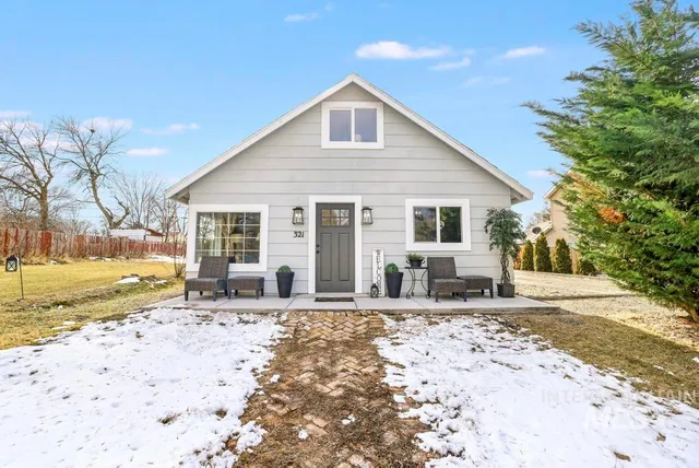 $310,000 | 321 6th Avenue West, Jerome, ID 83338