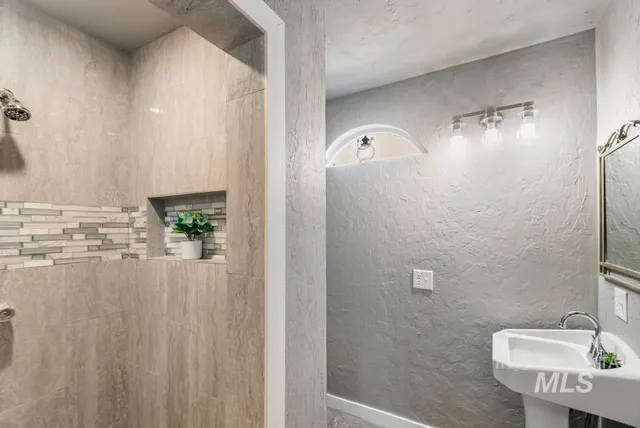 $310,000 | 321 6th Avenue West, Jerome, ID 83338