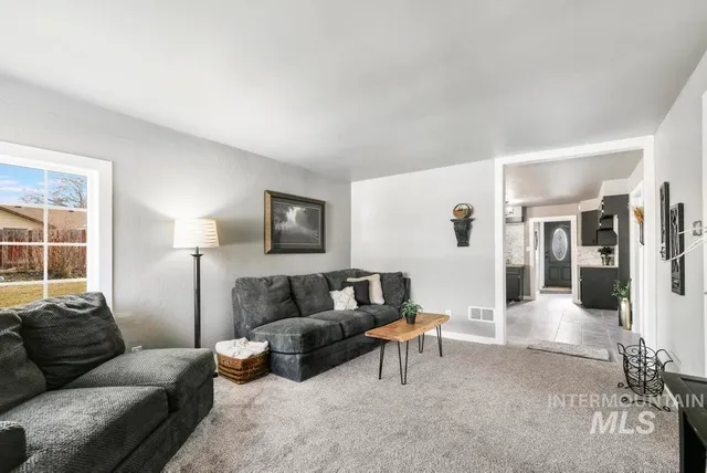 $310,000 | 321 6th Avenue West, Jerome, ID 83338