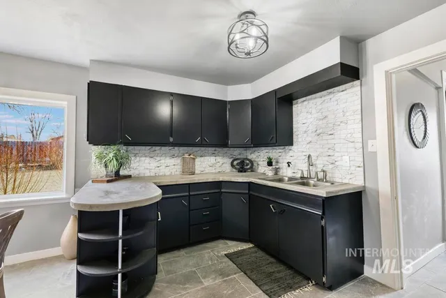 $310,000 | 321 6th Avenue West, Jerome, ID 83338