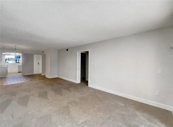 $155,000 | 1028 Apollo Beach Boulevard, Unit 103, Apollo Beach, FL 33572