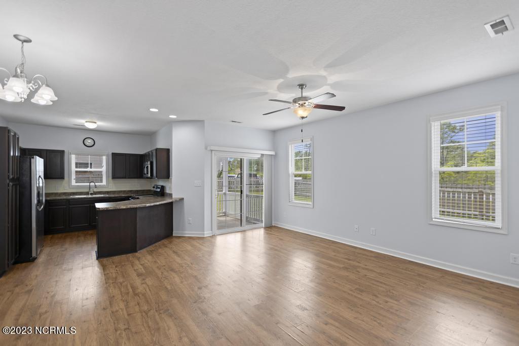 300 Frisco Way Holly Ridge, NC 28445 - Photo 11 of 29 IMG_5865