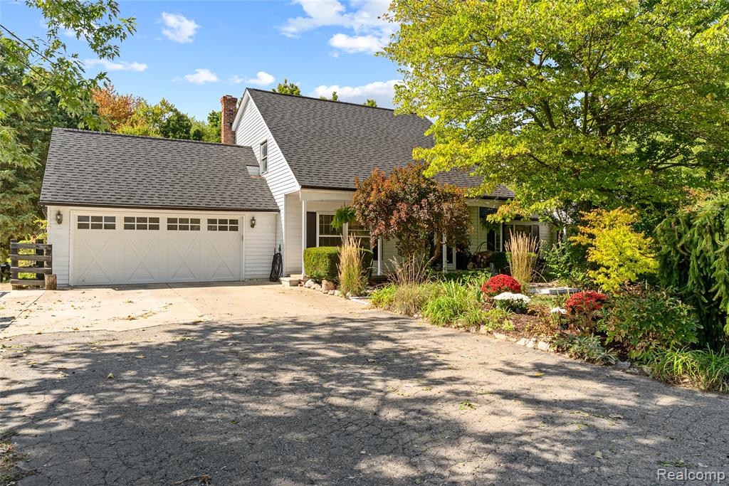 2715 Cullen Road Howell, MI 48855 - Photo 4 of 88 Gallery Image 4