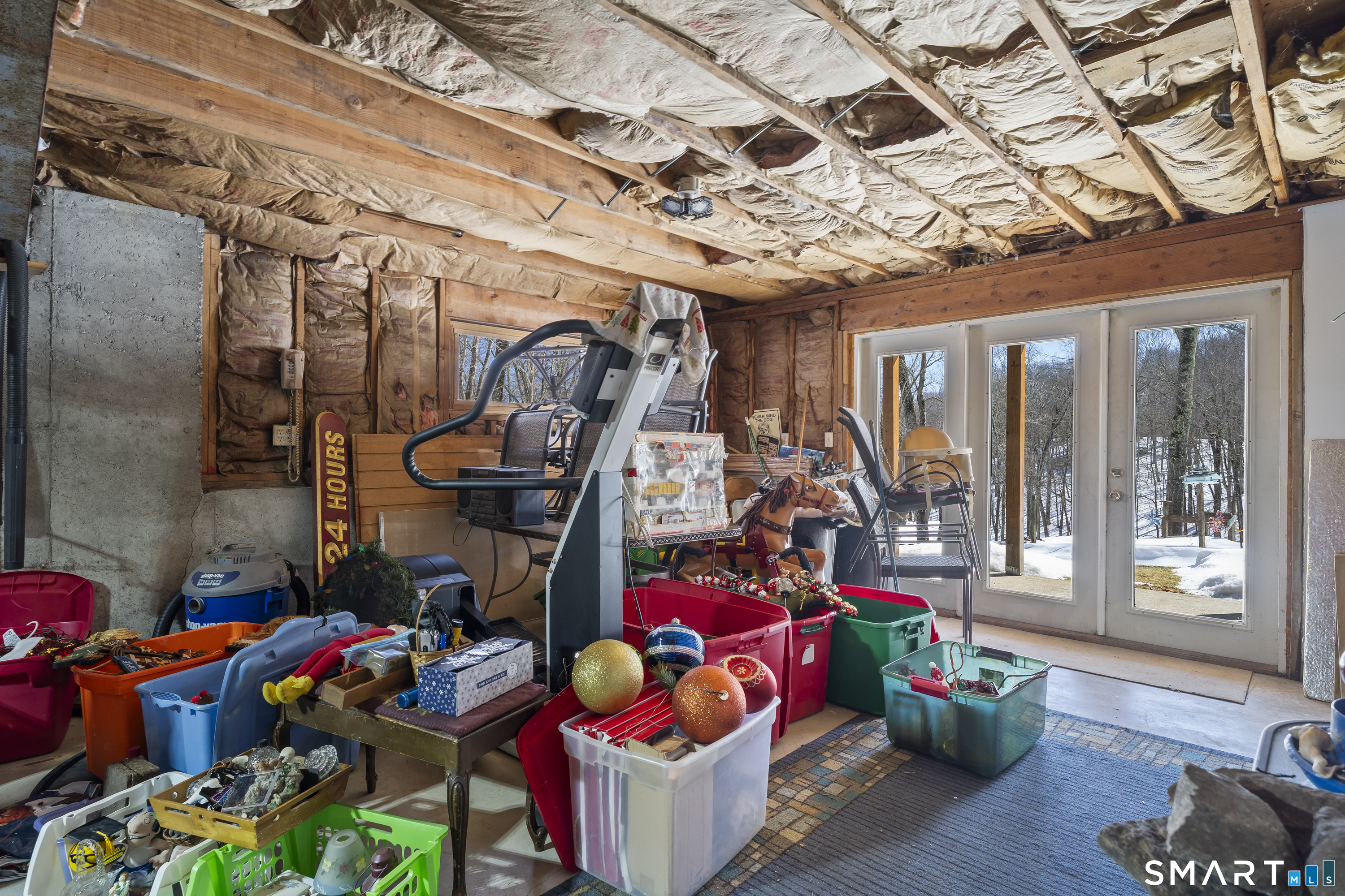 172 Old Willimantic Road Columbia, CT 06237 - Photo 38 of 39 a room with lots of different furniture and toys