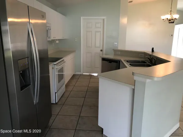 $2,500 | 8574 Eola Court, Melbourne, FL 32940