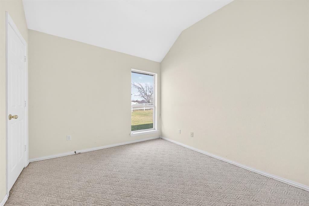13616 Bates Aston Road Haslet, TX 76052 - Photo 30 of 36 an empty room with windows