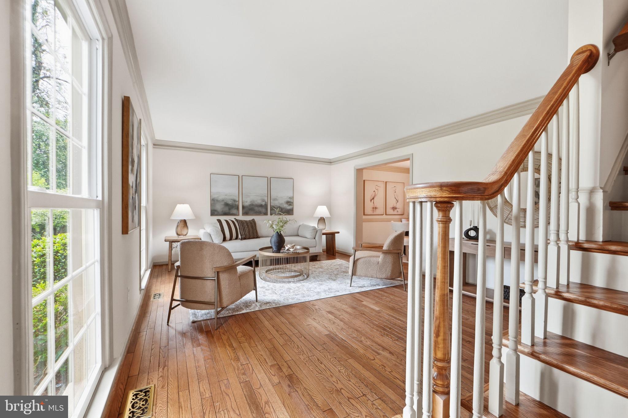13702 Springstone Court Clifton, VA 20124 - Photo 5 of 50 Living Room