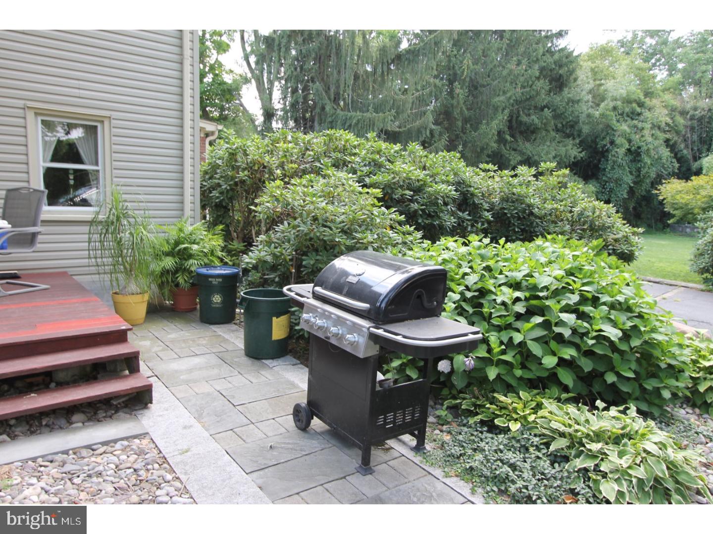 219 Windsor Road Robbinsville, NJ 08691 - Photo 21 of 22 Exterior Back