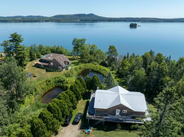 $429,000 | 27 U.S. Rte 1, Robbinston, ME 04671
