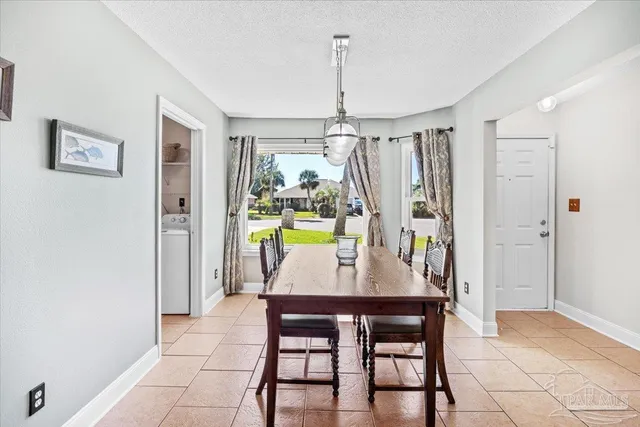 $399,900 | 1554 Sandcliff Drive, Pensacola, FL 32507