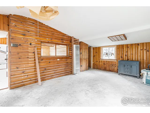 a view of a back yard of the house