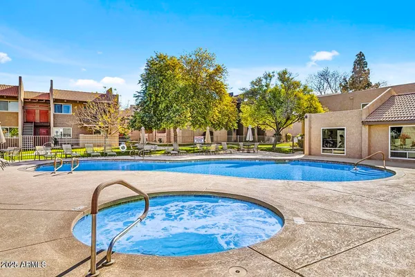 $255,000 | 5525 East Thomas Road, Unit C4, Phoenix, AZ 85018