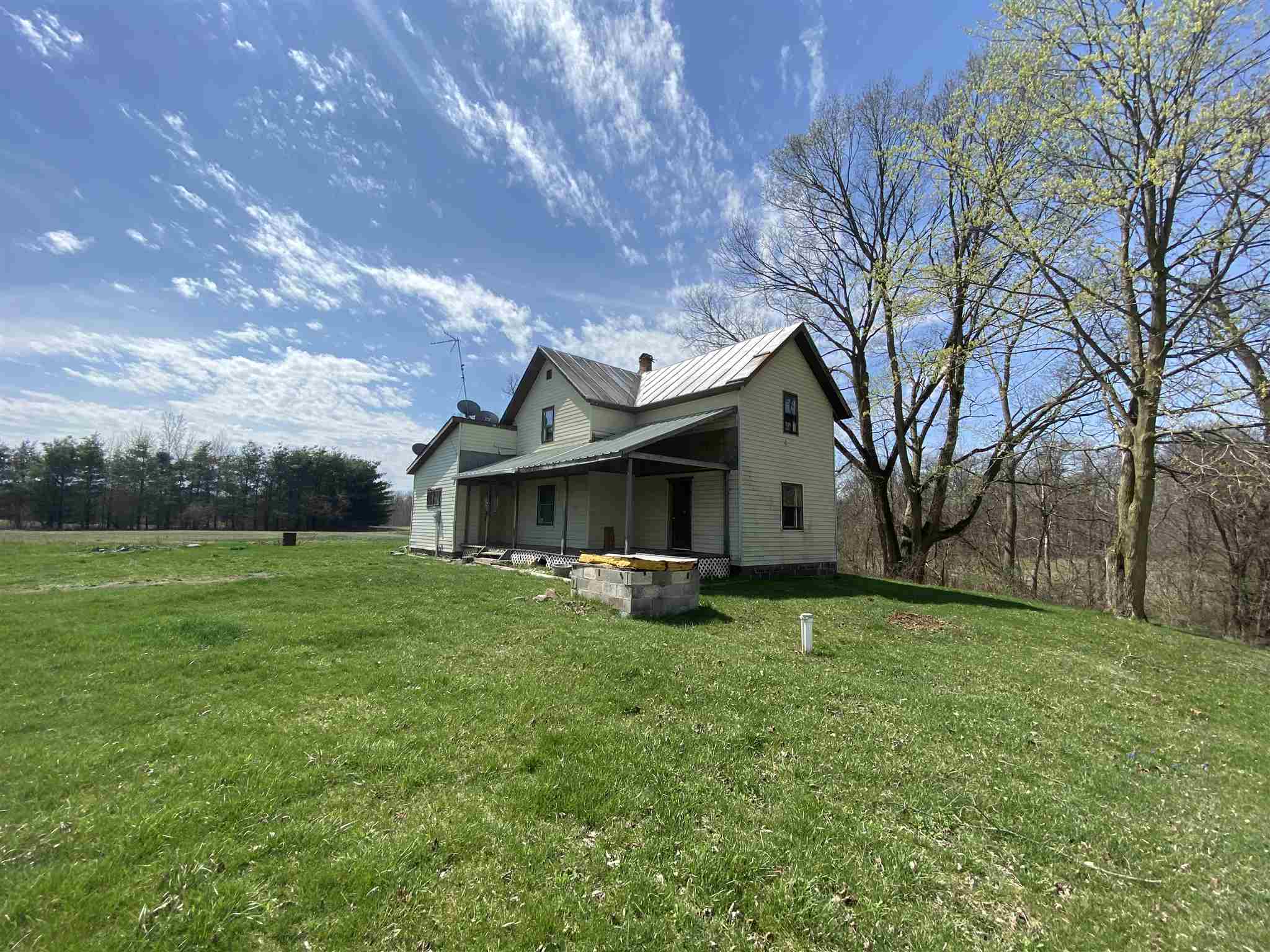 7326 County Road 8 Butler, IN 46721 - Photo 1 of 16