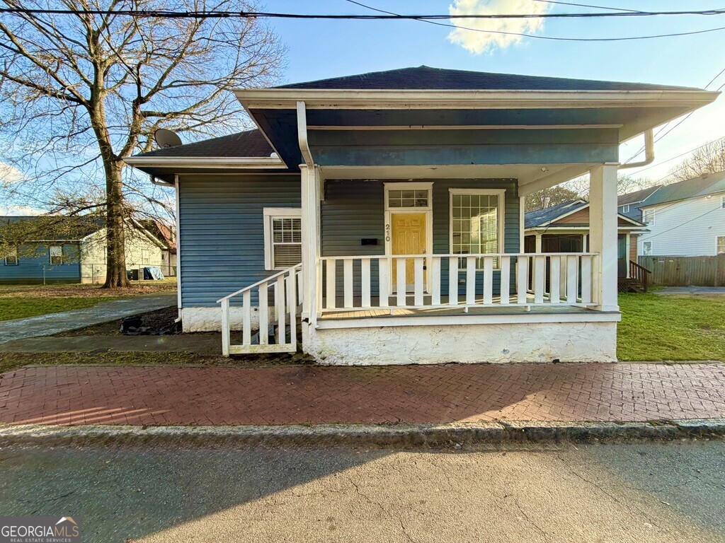 210 Tennessee Avenue Southwest Atlanta, GA 30315 - Photo 1 of 34