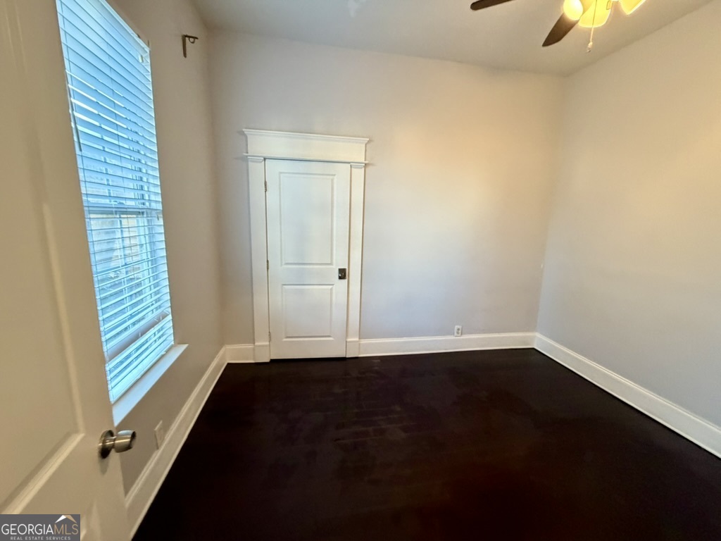 210 Tennessee Avenue Southwest Atlanta, GA 30315 - Photo 12 of 34