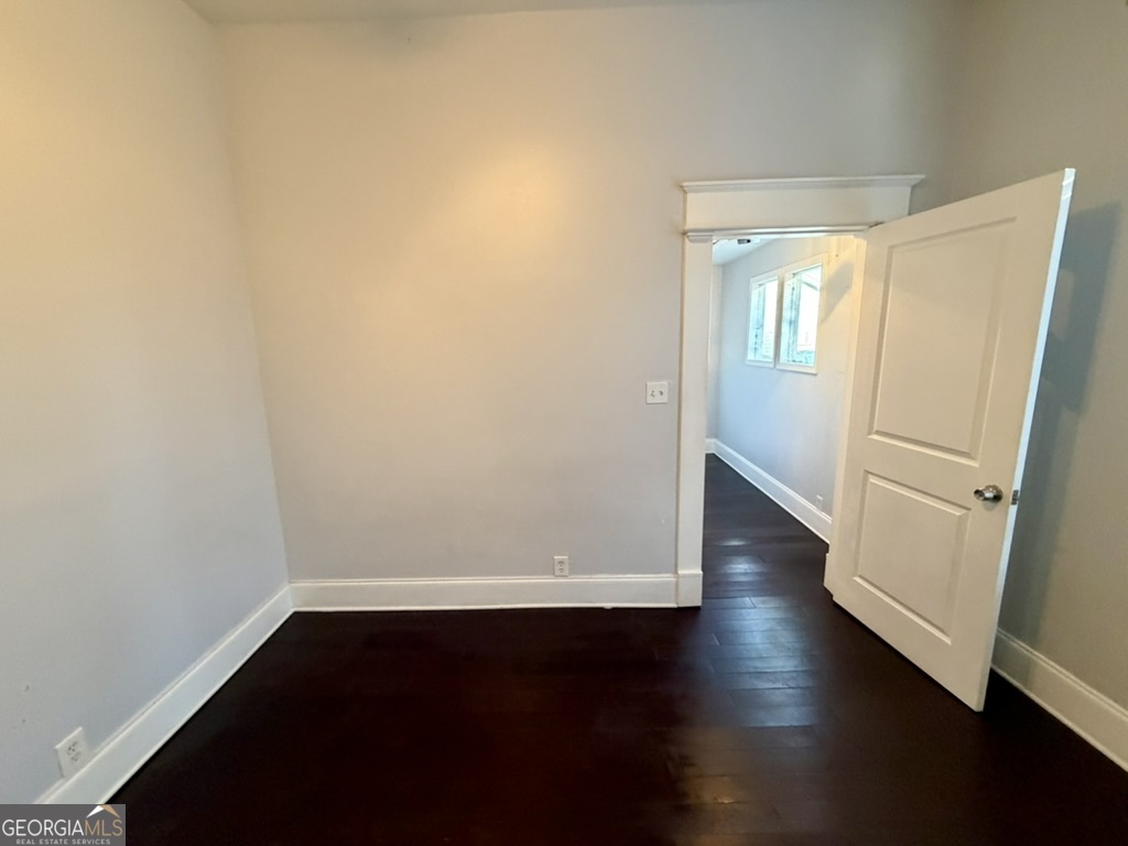 210 Tennessee Avenue Southwest Atlanta, GA 30315 - Photo 3 of 34