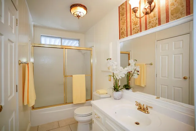 $189,900 | 155 Leafwood Way, Folsom, CA 95630