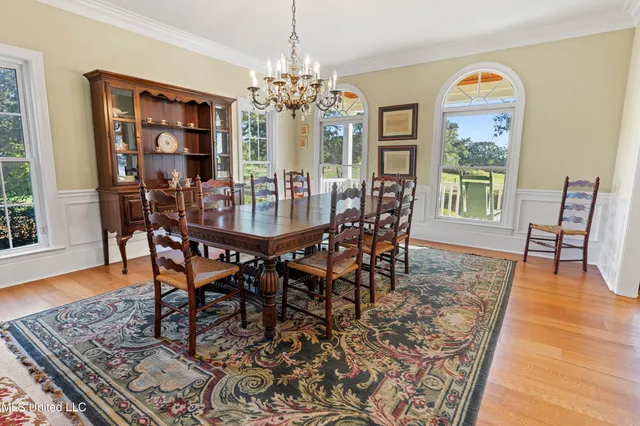 $749,000 | 556 Thomas Road, Holly Springs, MS 38635