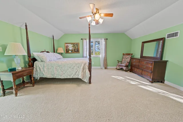 $749,000 | 556 Thomas Road, Holly Springs, MS 38635