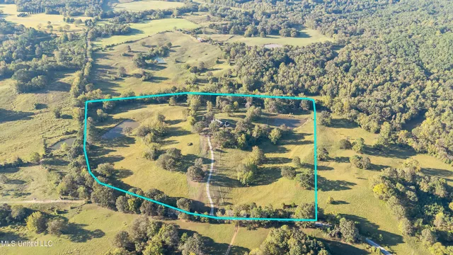 $749,000 | 556 Thomas Road, Holly Springs, MS 38635