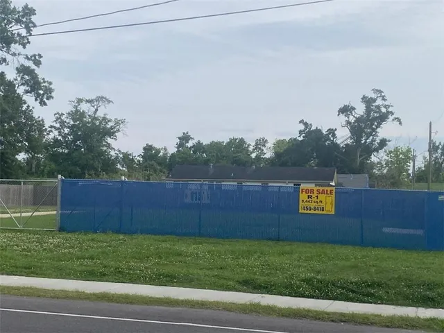 $125,000 | 11250 Jefferson Highway, River Ridge, LA 70123