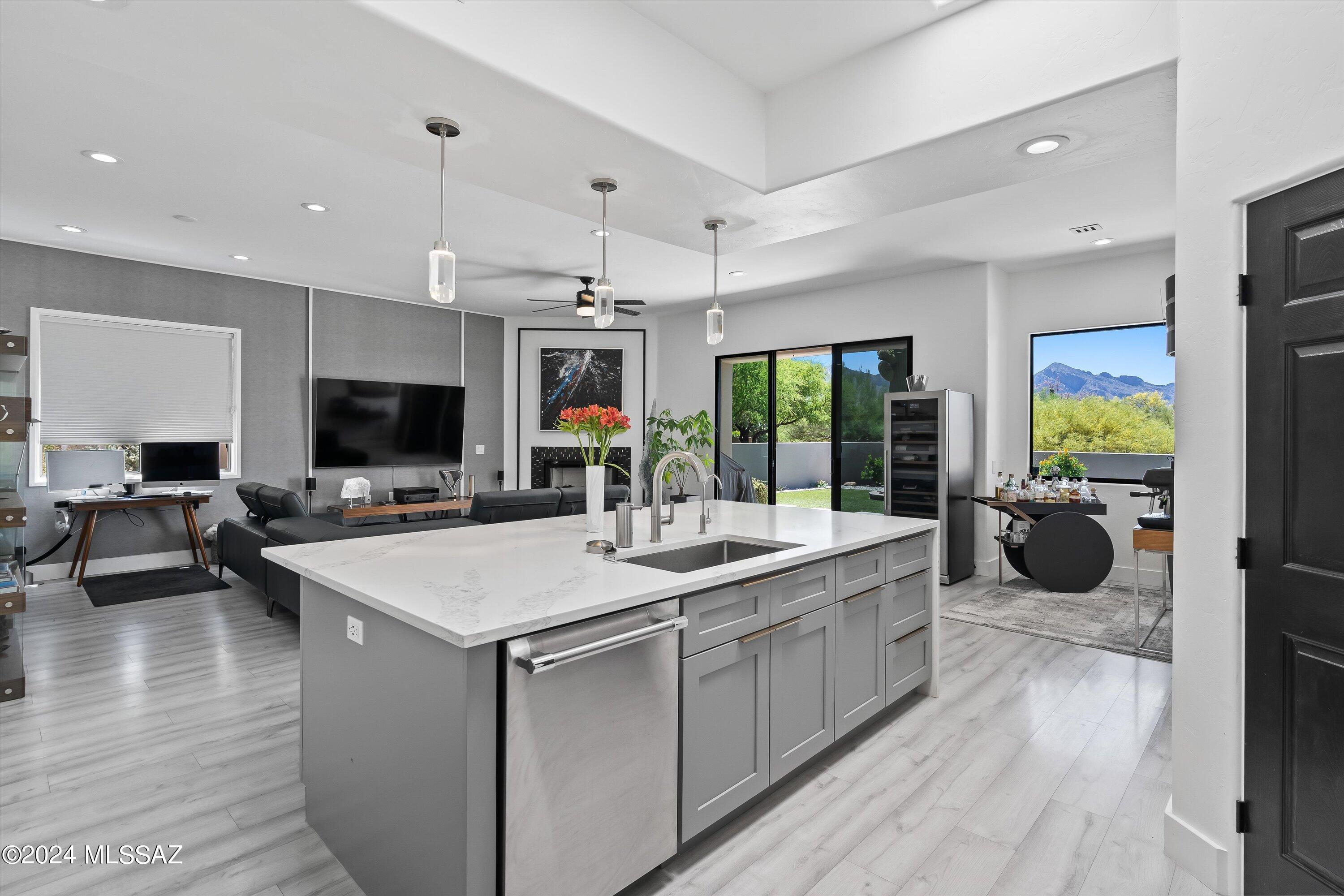 12456 North Piping Rock Road Oro Valley, AZ 85755 - Photo 14 of 46
