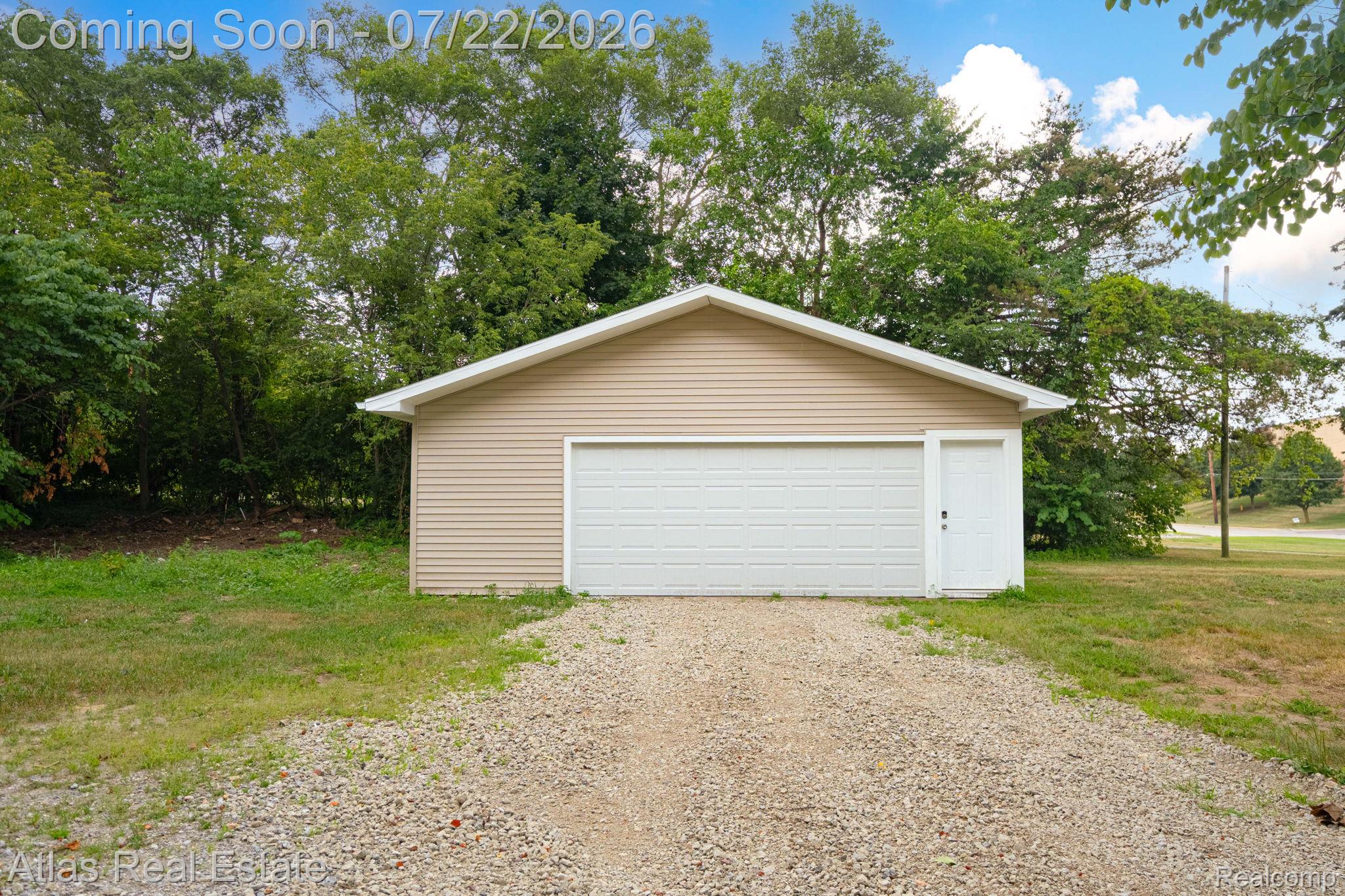7398 North Genesee Road Genesee, MI 48437 - Photo 5 of 34 5-web-or-mls-exteriors-5.jpg