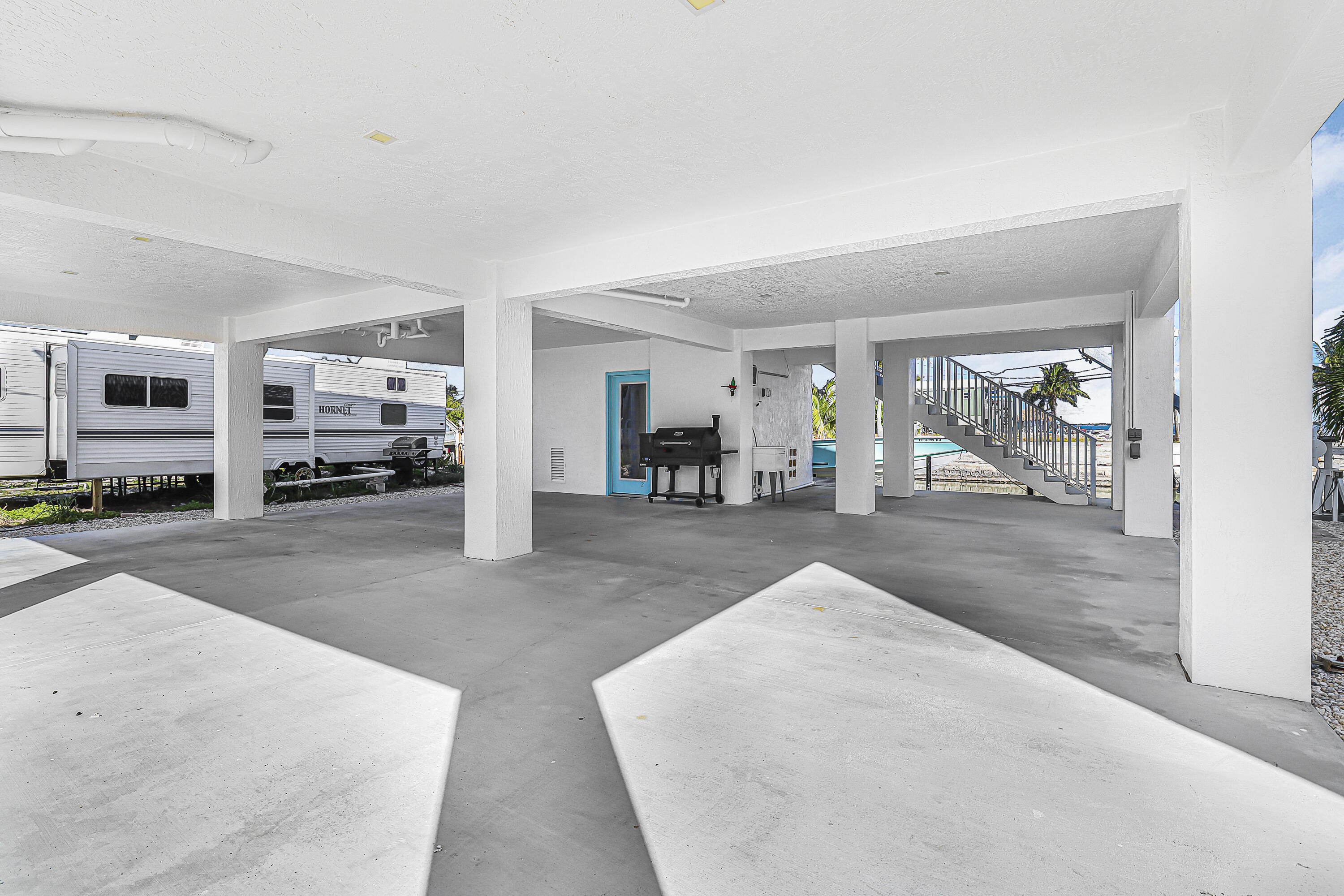 31575 Ave D Big Pine Key, FL 33043 - Photo 4 of 35 a view of a living room