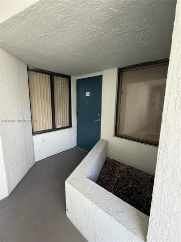 $2,000 | 8255 Southwest 152nd Avenue, Unit E406, Miami, FL 33193