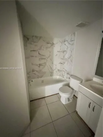 $2,000 | 8255 Southwest 152nd Avenue, Unit E406, Miami, FL 33193