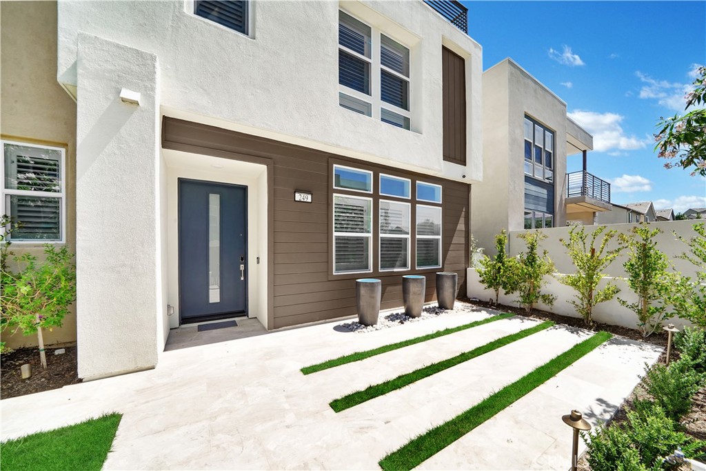 249 Chorus Irvine, CA 92618 - Photo 2 of 37 a house view with a outdoor space