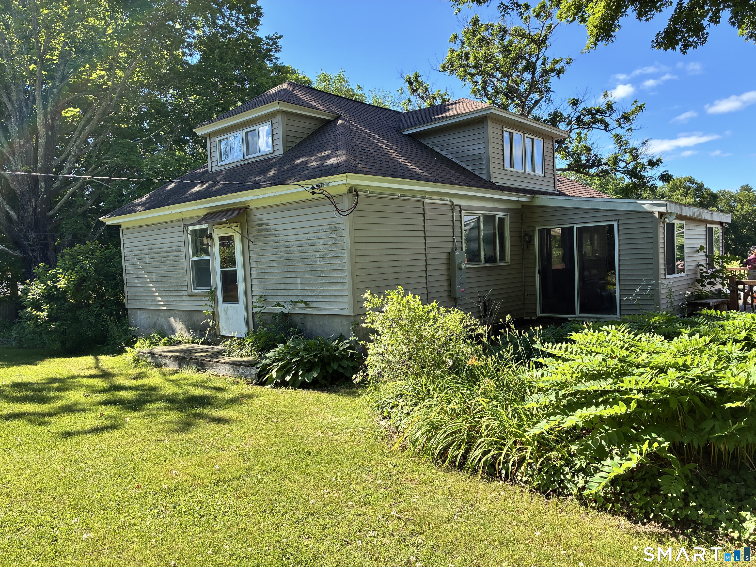 514 Mashamoquet Road Pomfret, CT 06259 - Photo 5 of 37