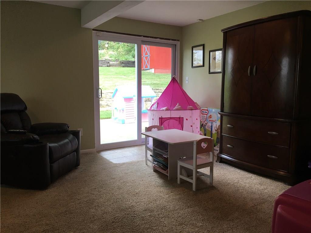 1487 Mayview Road Upper St. Clair, PA 15241 - Photo 12 of 25 Gallery Image 12