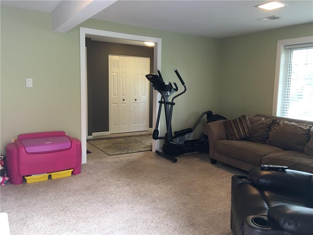 1487 Mayview Road Upper St. Clair, PA 15241 - Photo 13 of 25 Gallery Image 13