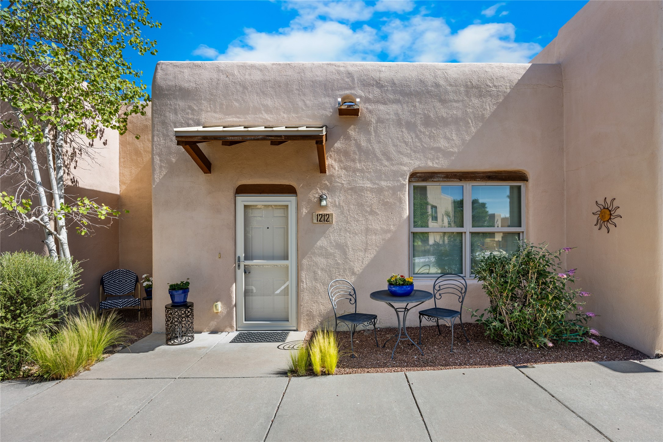 500 Rodeo Road, Unit 1212 Santa Fe, NM 87505 - Photo 2 of 16 Front of Unit 1212